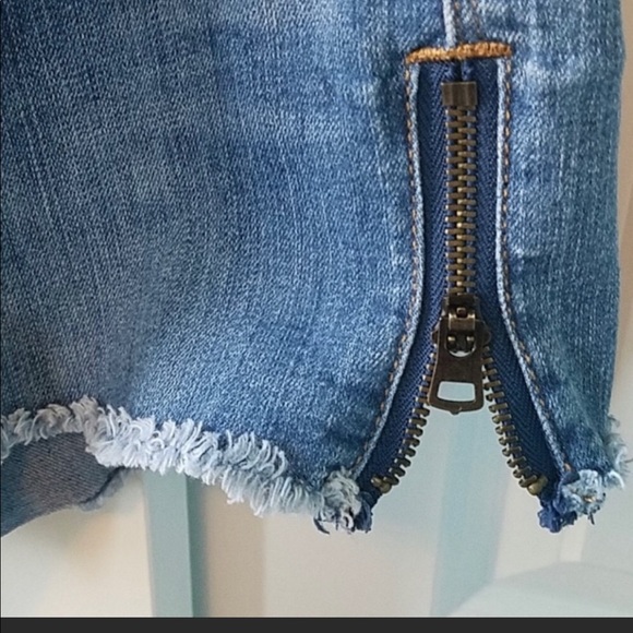 GAP Pants - GAP shorts, EUC